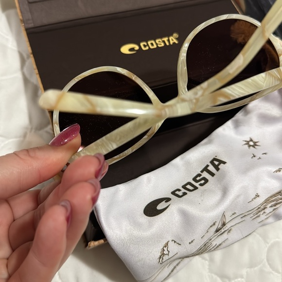 Costa Del Mar Isla sunglasses - Picture 3 of 7